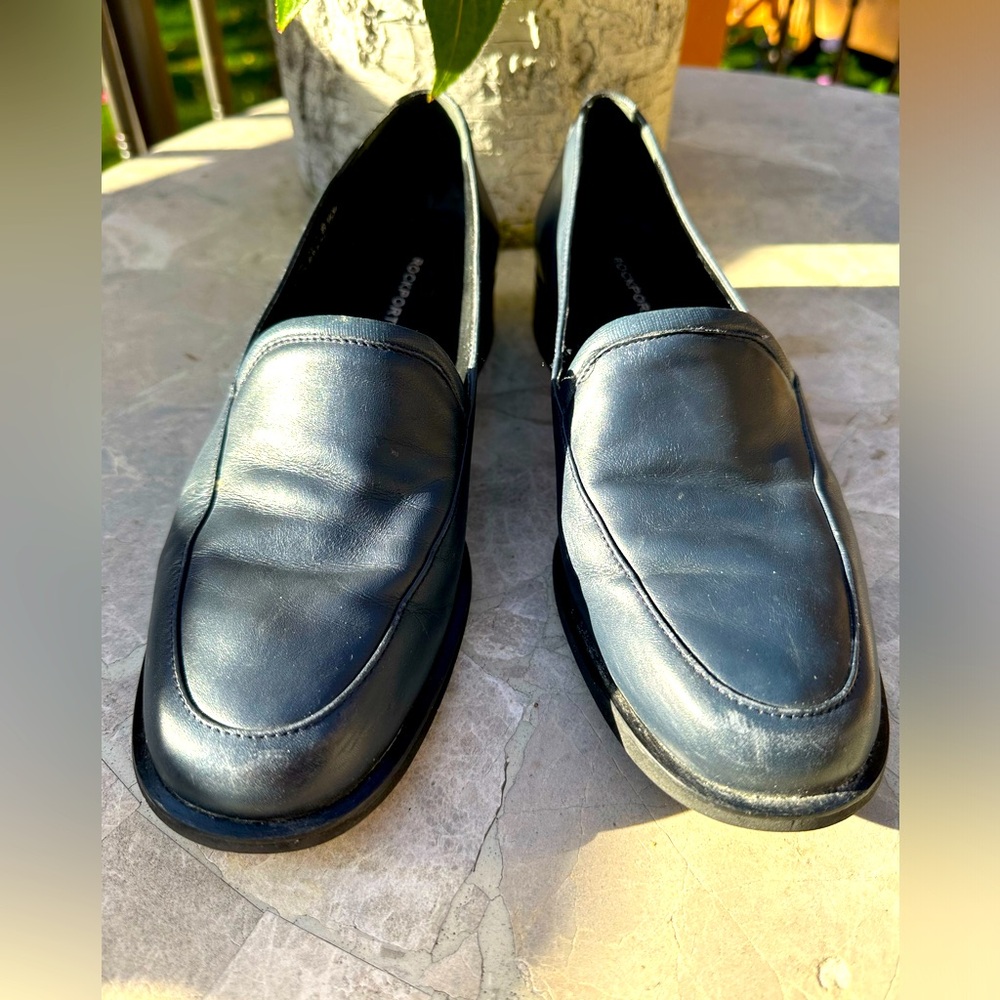 Rockport Women’s slip on leather loafers